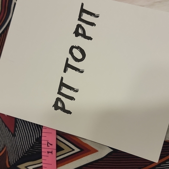 RUE 21 chevron print long sleeve button up blouse size small - Picture 8 of 12